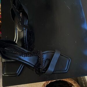 VINCE CAMUTO SANDALS